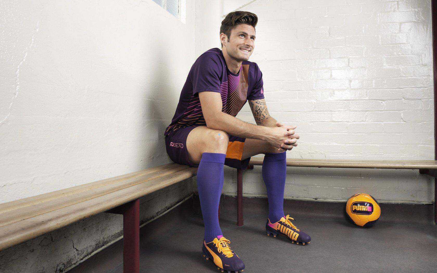 赛场失意果岭得意？湖人战绩滑落背后，詹姆斯高尔夫热情引争议